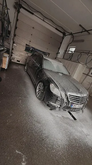 Mercedes-Benz E200 2011 photo 5