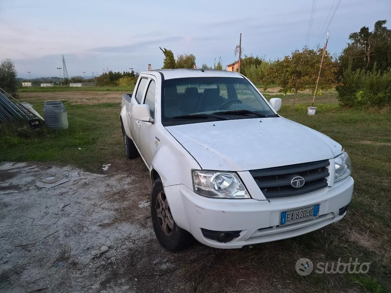 Tata Xenon 2010 photo 2
