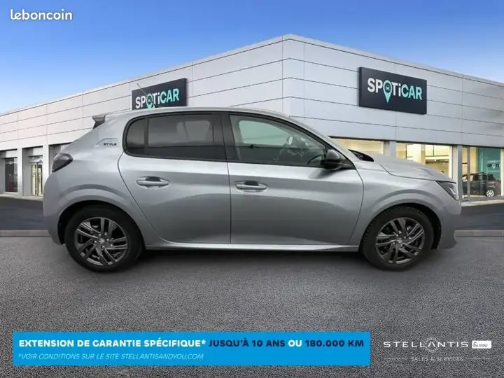 Peugeot 208 2022 photo 4