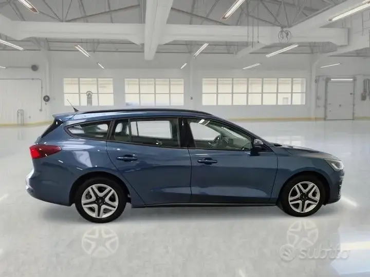 Ford Focus 2022 photo 3
