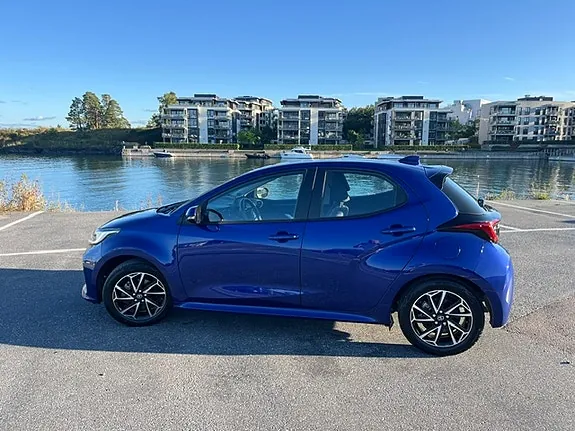 Toyota Yaris 2022 photo 2