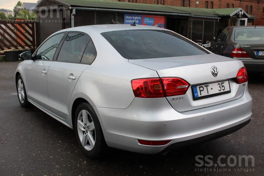 Volkswagen Jetta 2013 photo 3