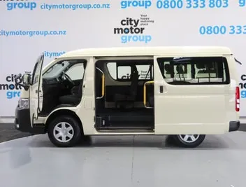 Toyota Hiace 2021 photo 4