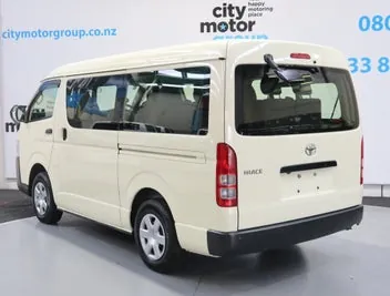 Toyota Hiace 2021 photo 3