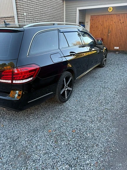 Mercedes-Benz E220 2016 photo 3