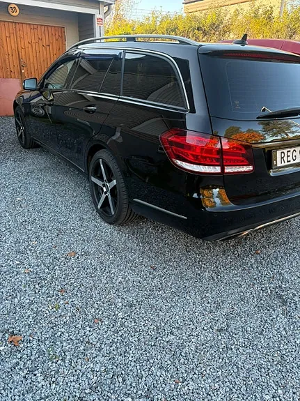 Mercedes-Benz E220 2016 photo 5