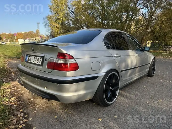 BMW E46 2002 photo 4