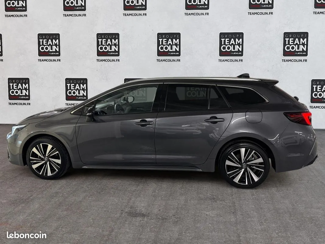 Toyota Corolla 2025 photo 2