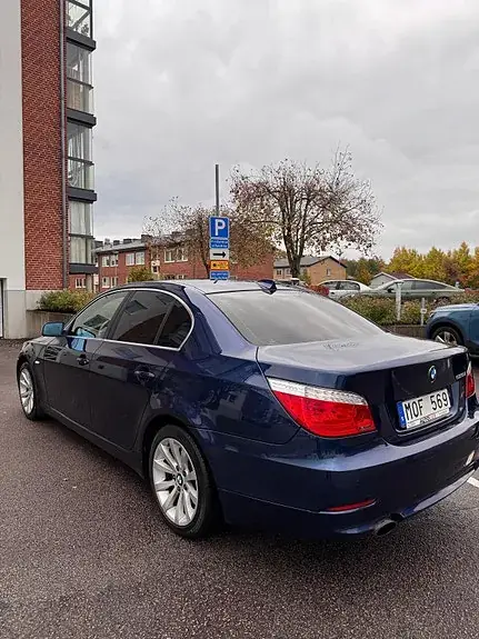BMW 520I 2009 photo 4