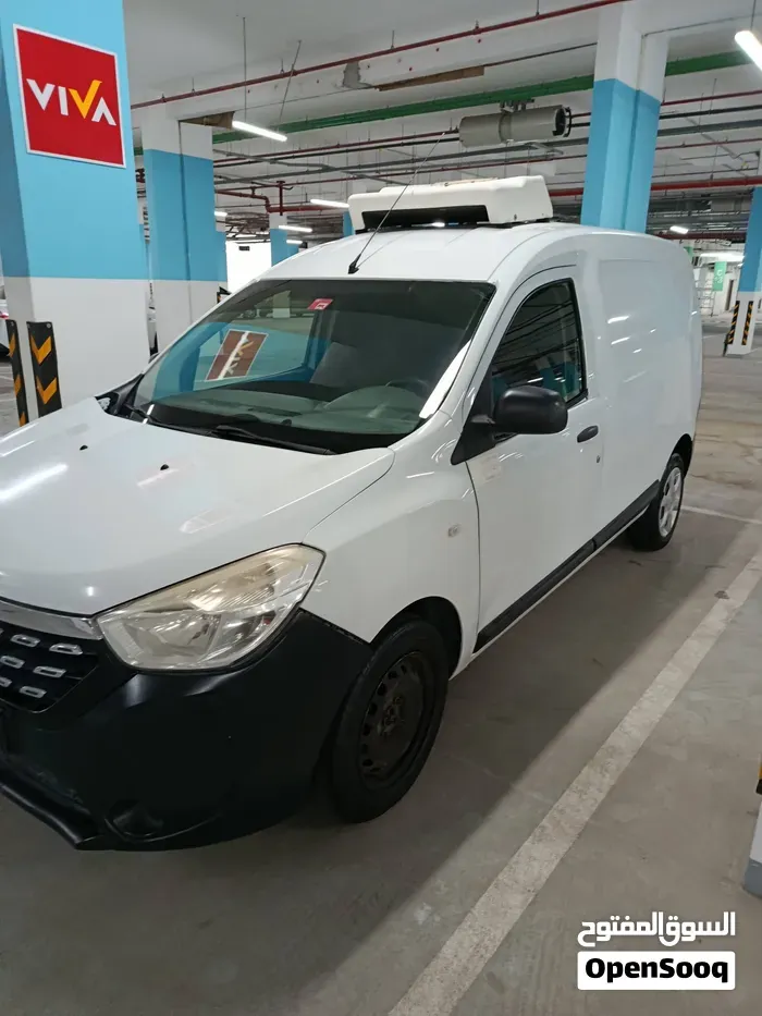 Nissan Urvan 2018 photo 5