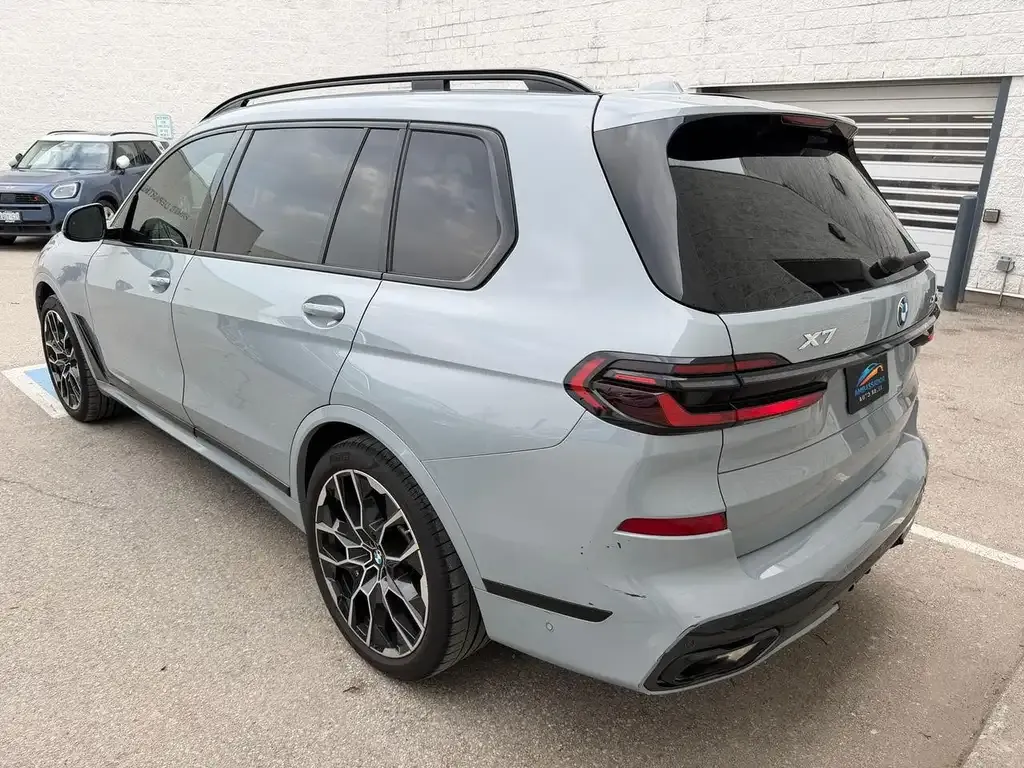 BMW X7 2024 photo 3