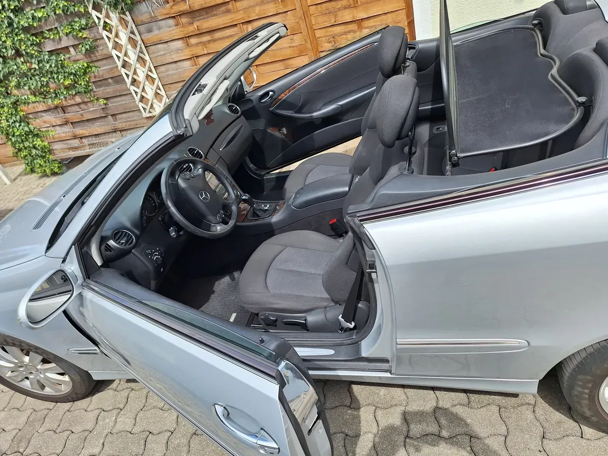 Mercedes-Benz Clk-Class 2007 photo 3