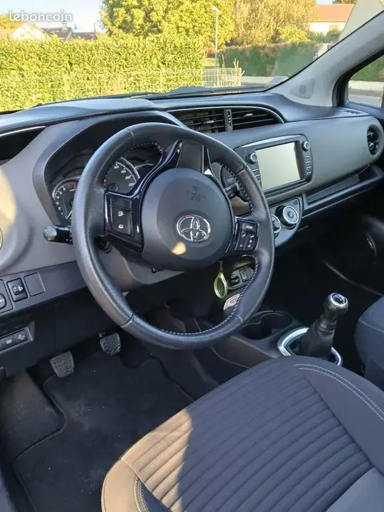 Toyota Yaris 2019 photo 5