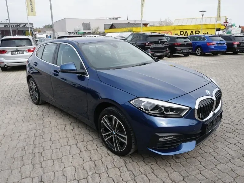 BMW 1 Series 2024 photo 3
