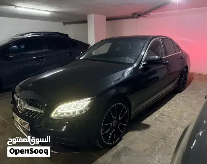 Mercedes-Benz C-Class 2019 photo 3