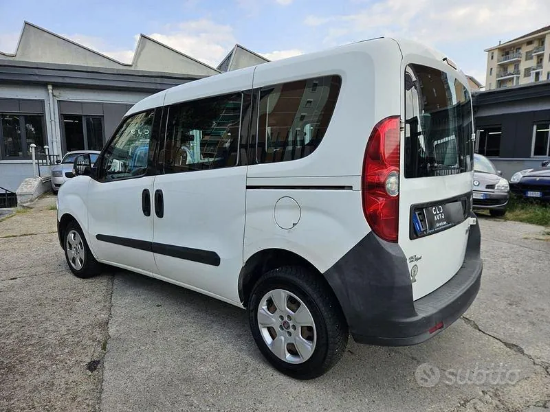 Fiat Doblò 2011 photo 3