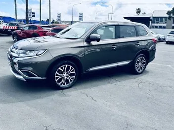 Mitsubishi Outlander 2015 photo 4
