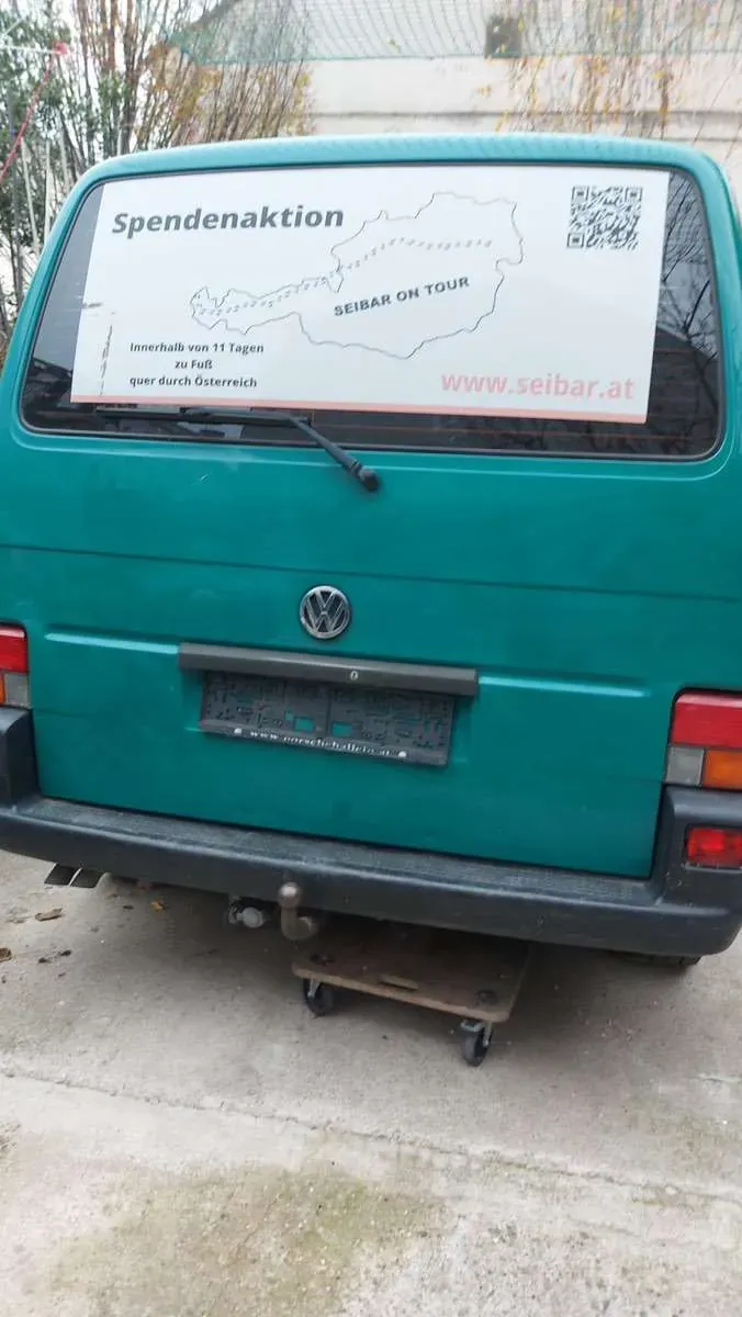 Volkswagen T4 1998 photo 2