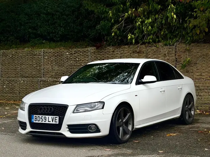 Audi A4 2009 photo 4
