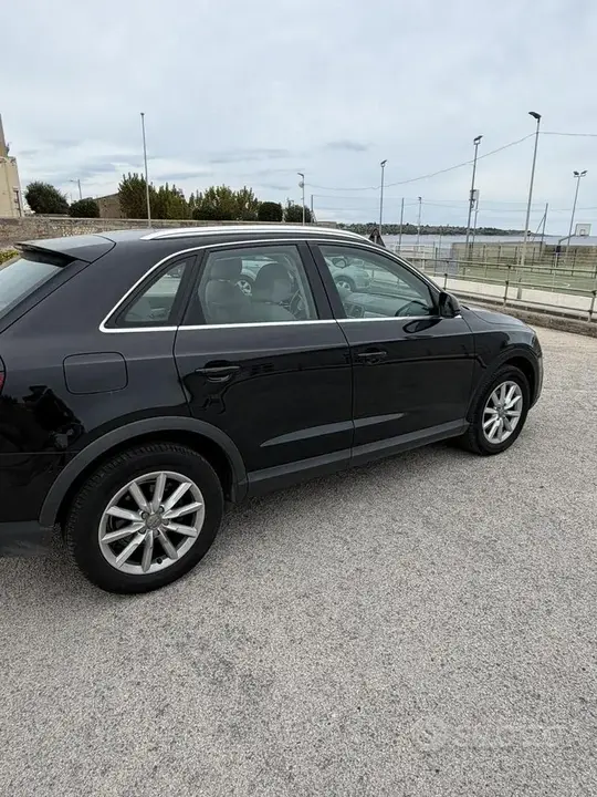 Audi Q3 2012 photo 5