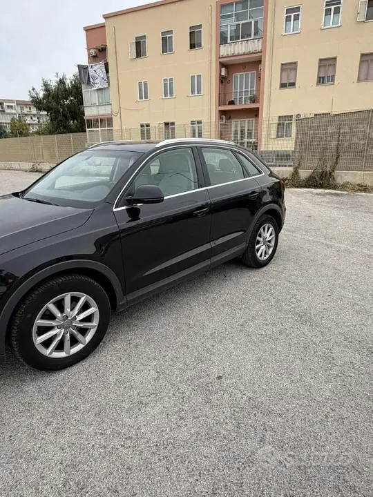Audi Q3 2012 photo 4