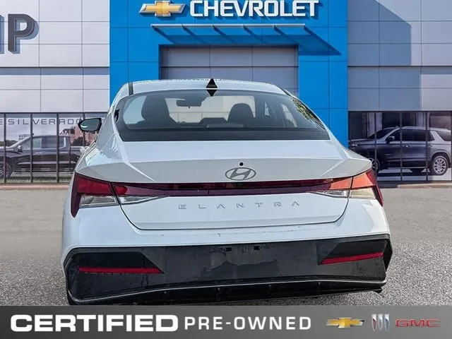 Hyundai Elantra 2025 photo 5