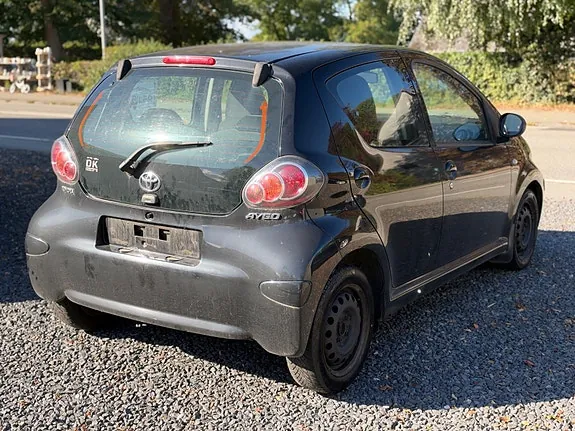 Toyota Aygo 2010 photo 3