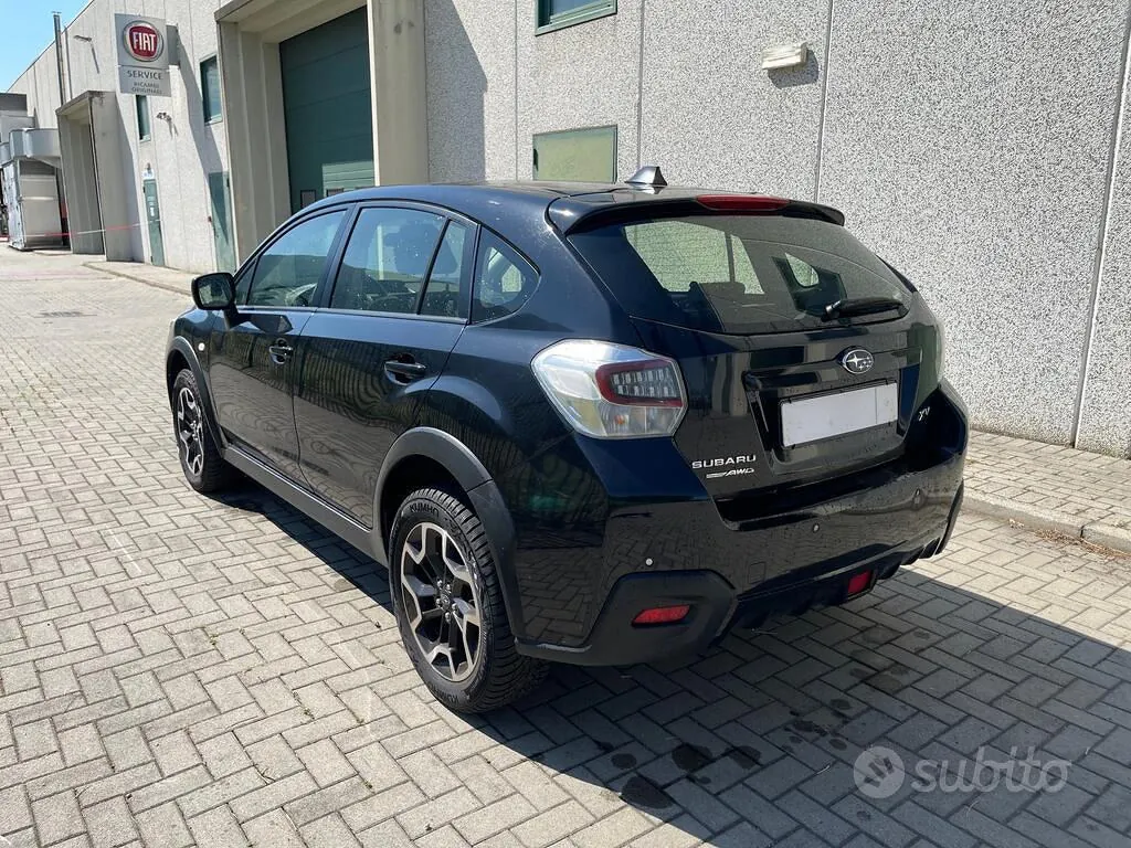 Subaru Xv 2016 photo 3