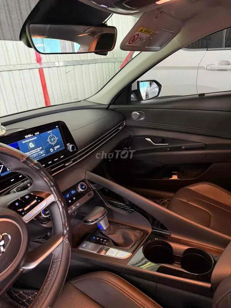 Hyundai Elantra 2023 photo 2