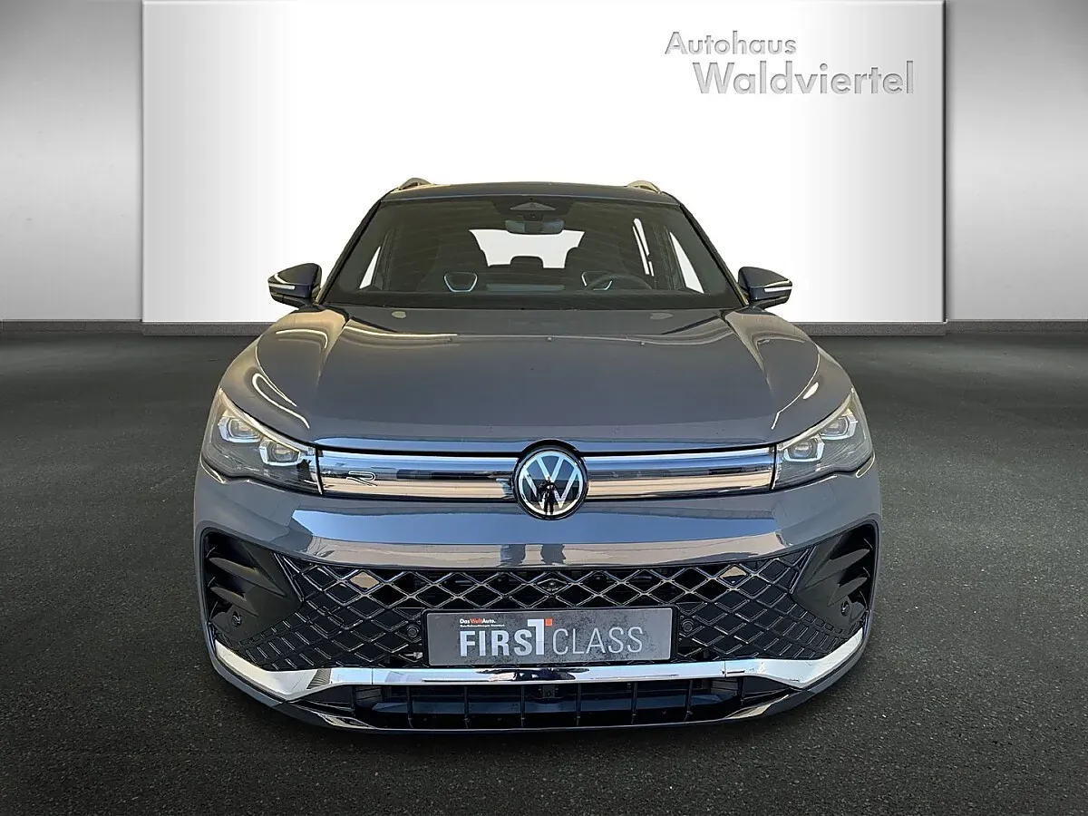 Volkswagen Tiguan 2025 photo 2