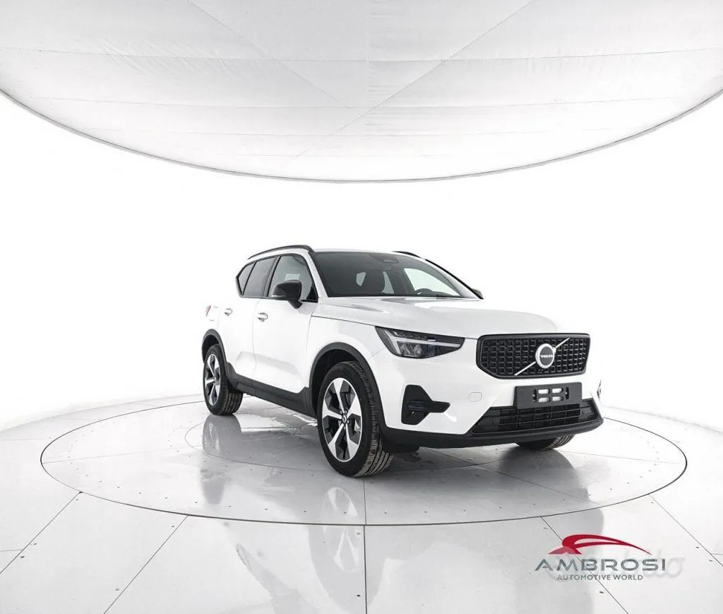 Volvo Xc40 2026 photo 2