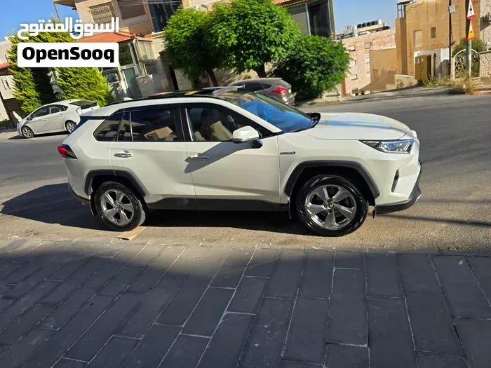 Toyota Rav4 2019 photo 2
