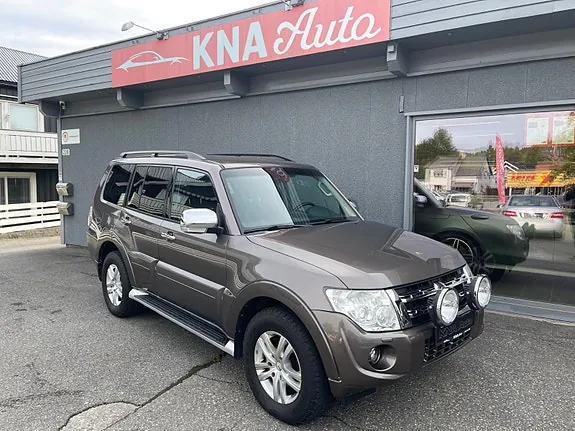 Mitsubishi Pajero 2014 photo 5