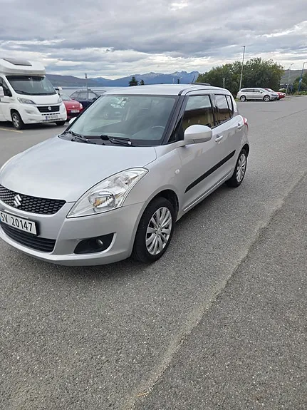 Suzuki Swift 2011 photo 4