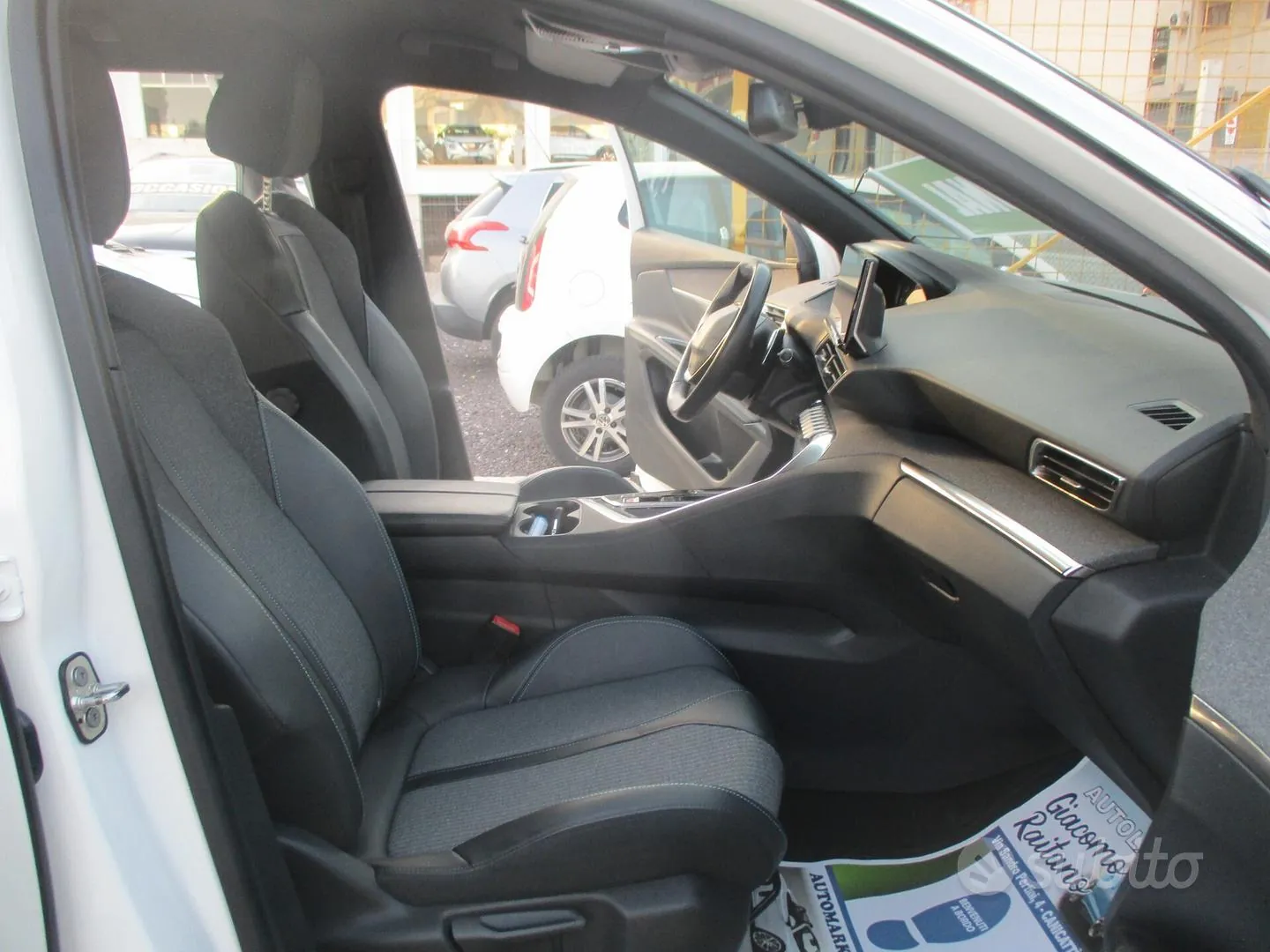 Peugeot 3008 2023 photo 4