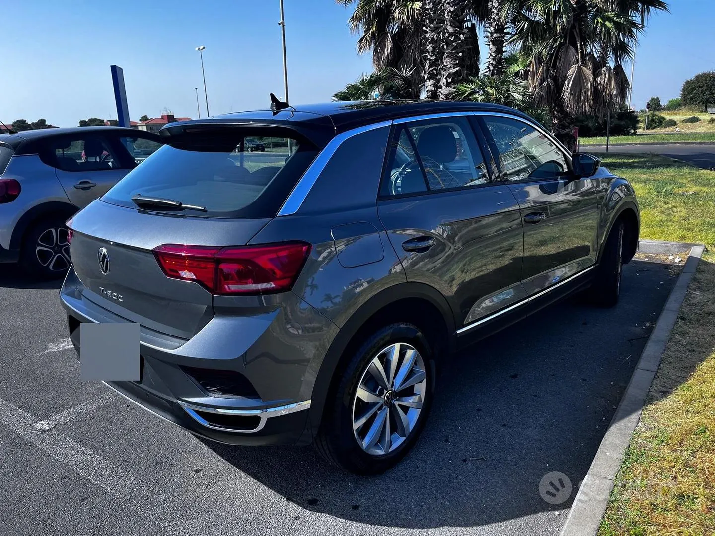 Volkswagen T-Roc 2020 photo 2