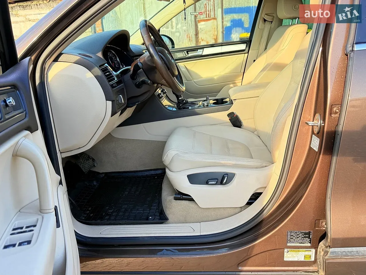 Volkswagen Touareg 2011 photo 5