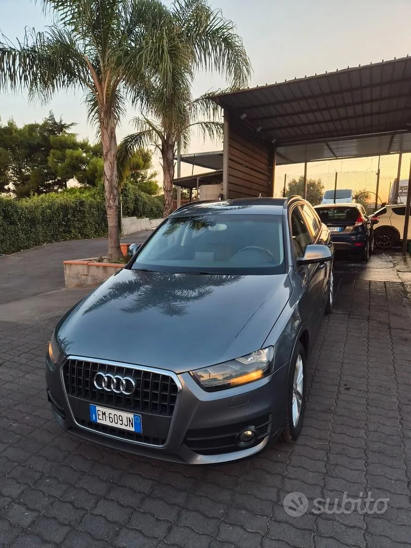 Audi Q3 2012 photo 2