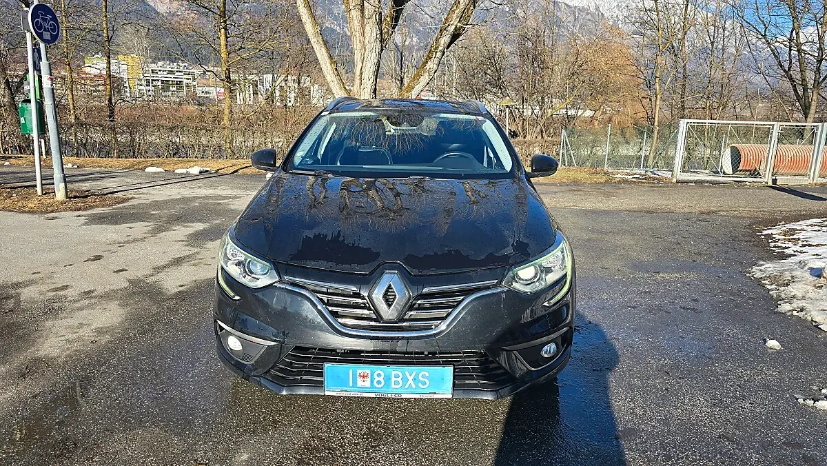 Renault Megane 2018 photo 2