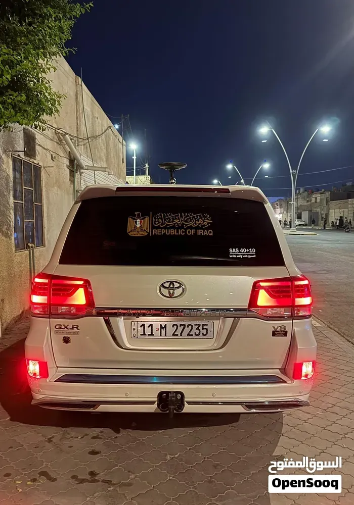 Toyota Land Cruiser