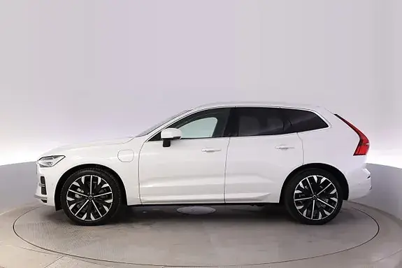 Volvo Xc60 2026 photo 2