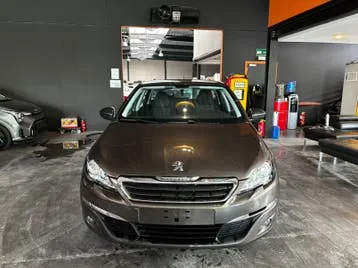 Peugeot 308 2015 photo 2