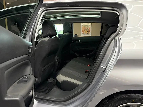 Peugeot 308 2016 photo 4