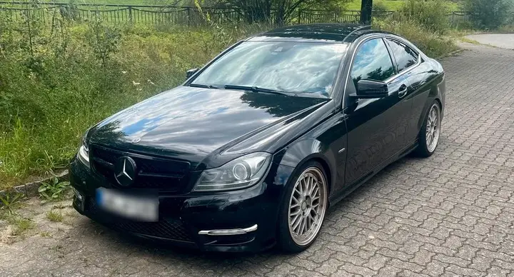Mercedes-Benz C250