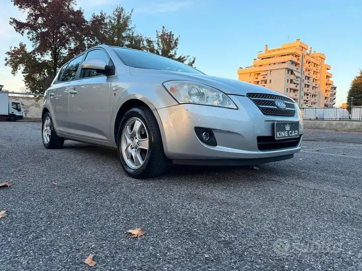 Kia Ceed 2007 photo 2