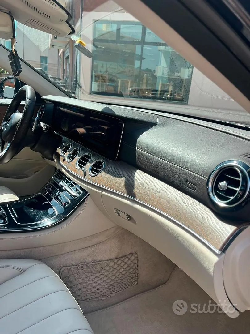 Mercedes-Benz E-Class 2018 photo 4