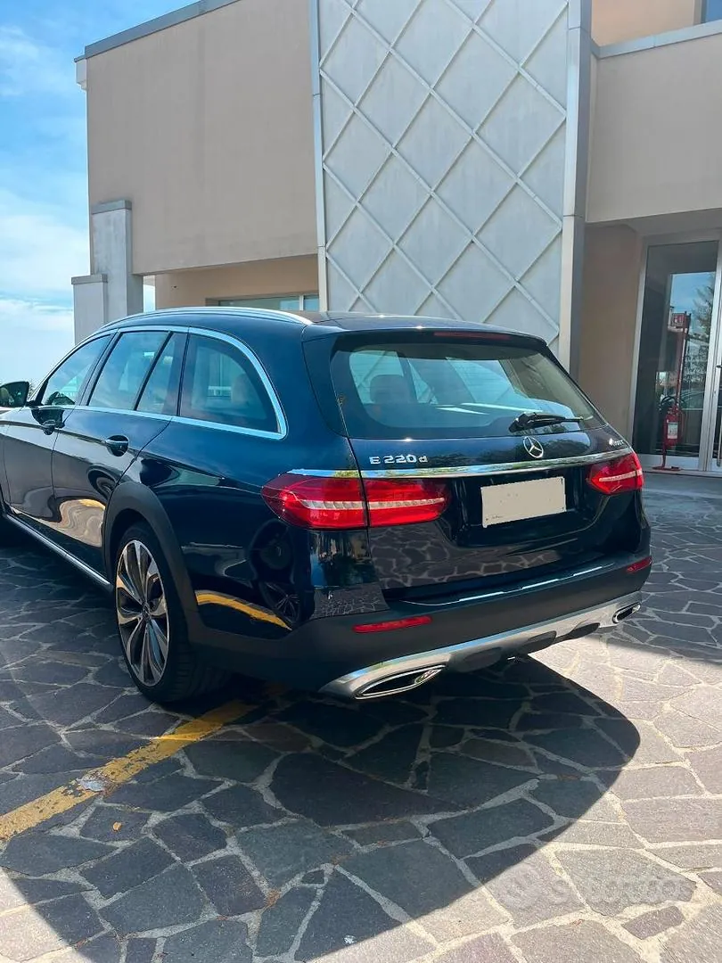 Mercedes-Benz E-Class 2018 photo 2