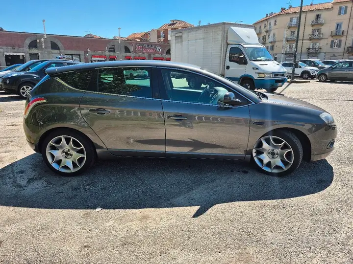 Lancia Delta