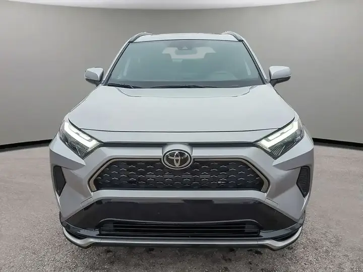 Toyota Rav4 2025 photo 2