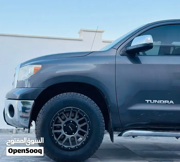 Toyota Tundra 2012 photo 3